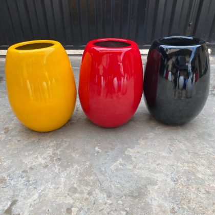 MODERN FIBERGLASS FLOWER POTS (EGG CLASSIC SHAPE)