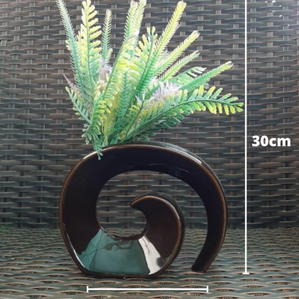 Table Top Coma Vase