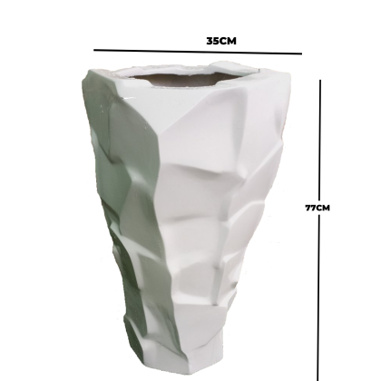 JAGGED EDGE FIBERGLASS PLANTERS FOR OUTDOOR DESIGN