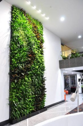 All you need to know about artificial green wall decor
