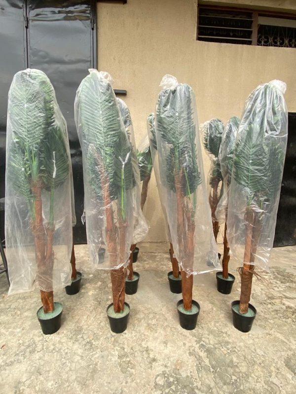 TALL ARTIFICIAL PALM TREE | ONLINE SALES OF FAKE PALM PLANTS